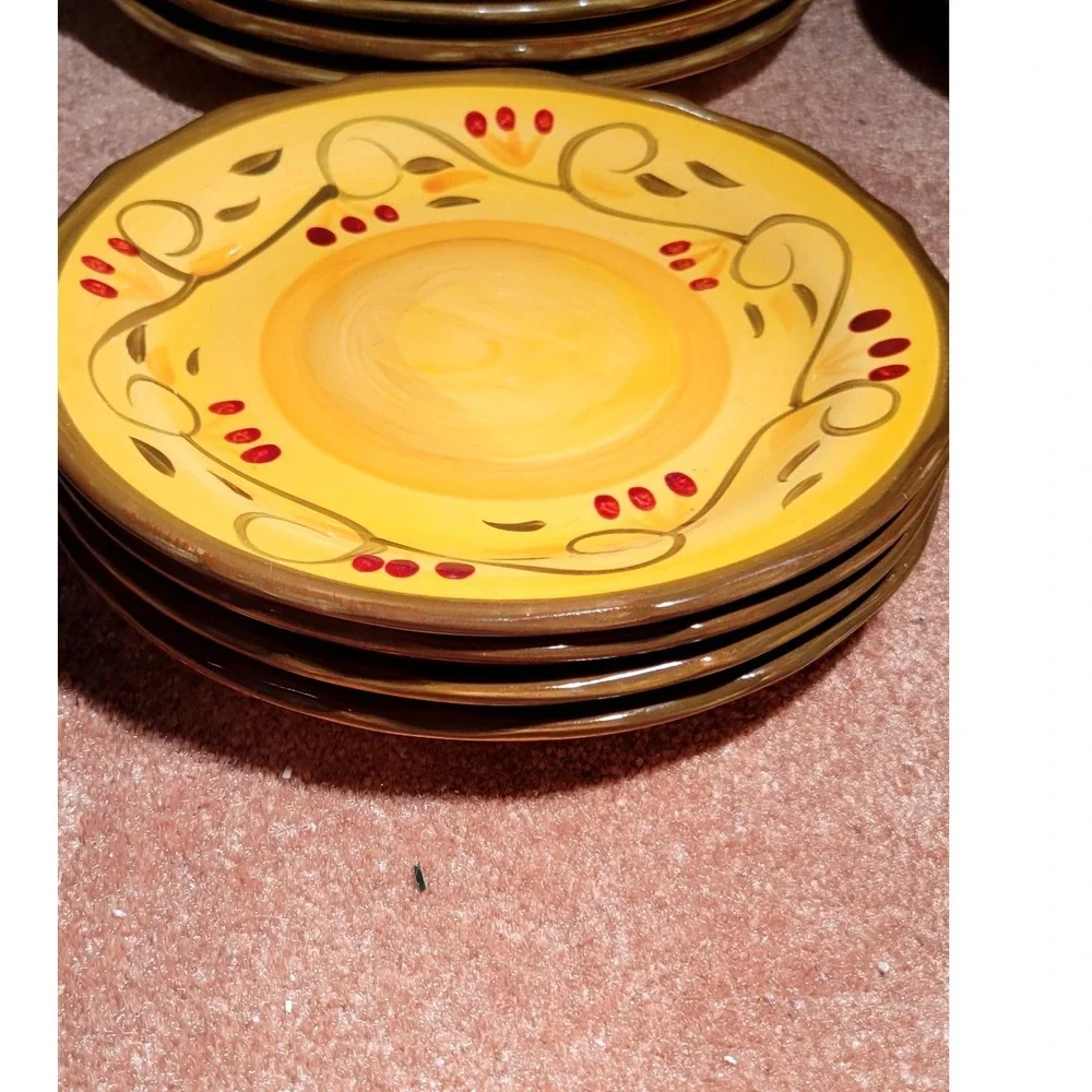 Italian Villa Yellow Ceramic Lunch Plates Set of 4 Rustic Tuscan Floral Berry - Picture 3 of 4